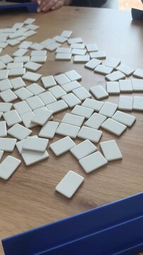 Jugar en familia a juego de mesa