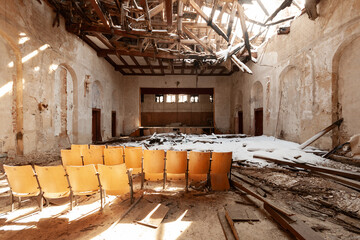zerstörter Kinosaal