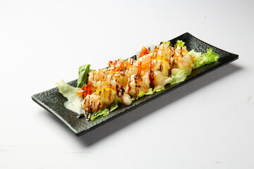 Shrimp Salad with Creamy Sauce and Balsamic Glaze 크리미 소스와 발사믹을 곁들인 새우 샐러드