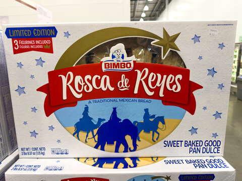 Bimbo Rosca De Reyes Sweet Bread Costco Seasonal Display