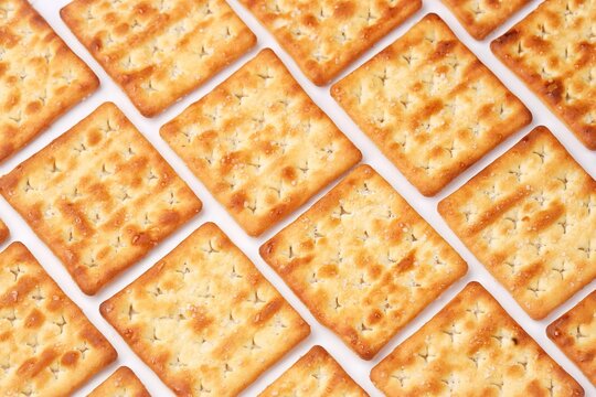 Delicious square thin crispy crackers