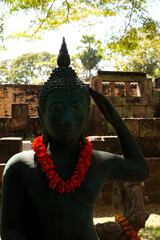 Temple statues and carving intricate designs and patterns from around the world temples and places of worship Asia