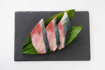 新鮮なブリの切り身