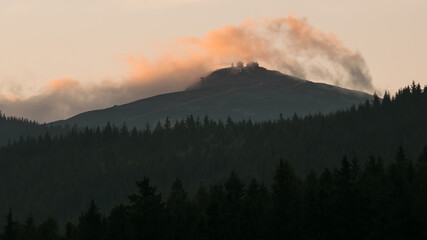 Golden hour in the Czech landscape - Sněžka, Krkono&scaron;e National Park