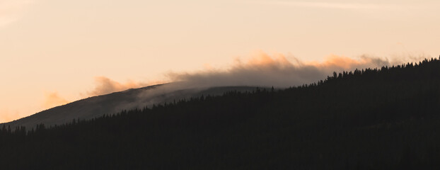 Golden hour in the Czech countryside - Krkono&scaron;e National Park