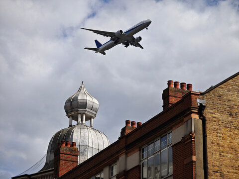 Airliner landing over Hounslow, London