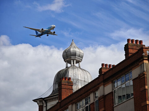 Airliner landing over Hounslow, London