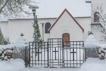 07-01-2026 Snow on Danish village church