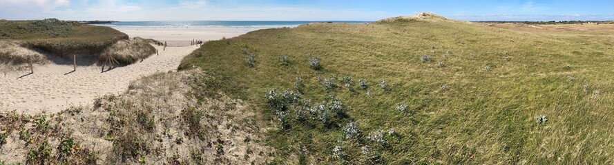 une promenade au long de la c&ocirc;te &agrave; La Torche en Bretagne Cornouaille Finist&egrave;re France