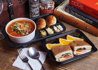 Delivery_Pasta_and_Panini_Korean_Fusion_Italian_Dish
