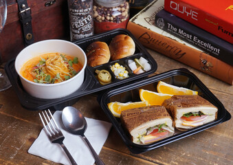 Delivery_Pasta_and_Panini_Korean_Fusion_Italian_Dish
