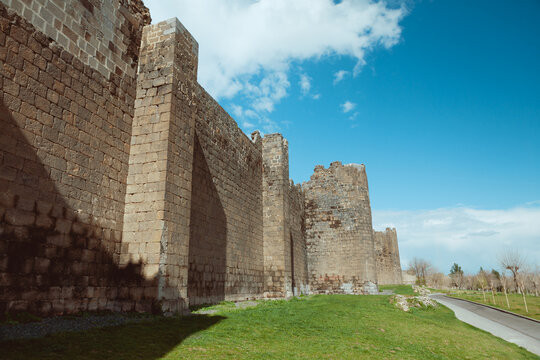 A view of the famous Diyarbakir historical walls in Turkey in the spring and under a semi-cloudy sky.