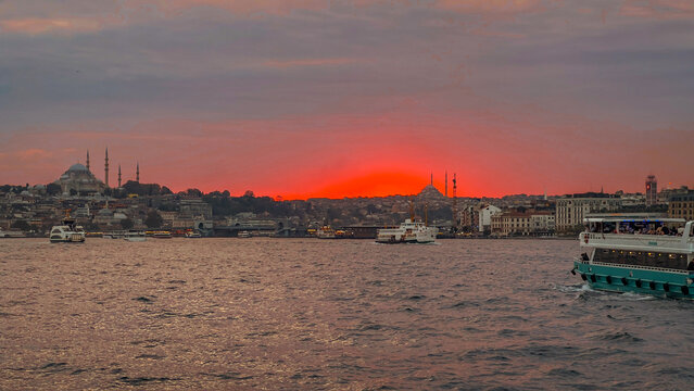 istanbul bosphorus sunset view turkiye