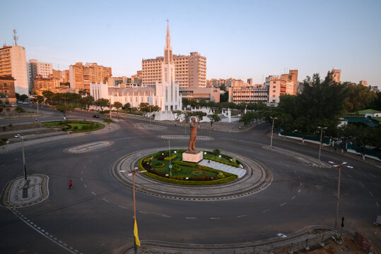Maputo, Pra&ccedil;a da Independ&ecirc;ncia