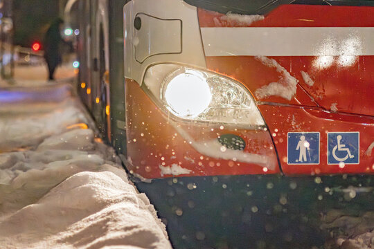 Snow_Bus