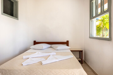 Cozy minimalist Room With Simple Decor in latin america