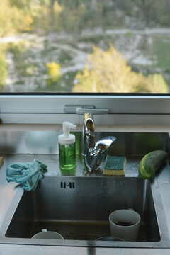 sink with dirty dishes