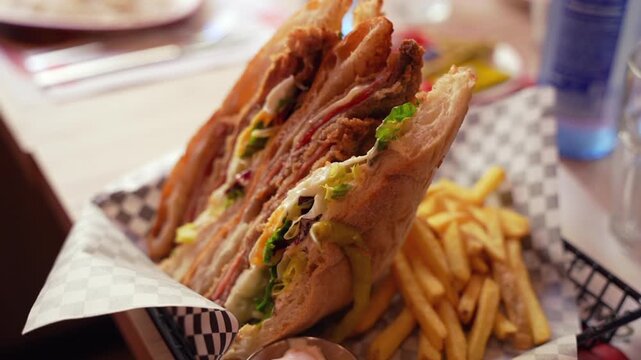 S&aacute;ndwich club house