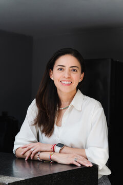 Potrait of smiling business woman.