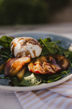 Burrata Salad with Grilled Peaches