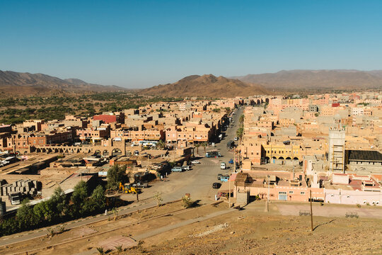 City of Agdz with Mountain Backdrop and Urban Buildings