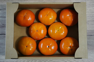 希少な九度山産の高級富有柿