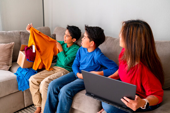 family receives online shopping package