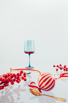 Stylish vine glasses and decorations