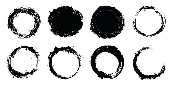 Set di otto elementi grafici vettoriali grunge, cerchi e macchie d'inchiostro neri, ideali per design astratti e sfondi trasparenti.