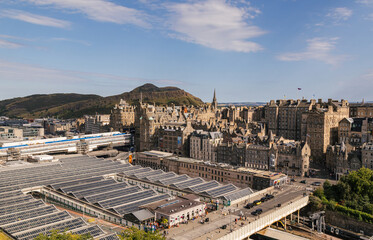 Historic Buildings and Modern Developments in Edinburgh Skyline