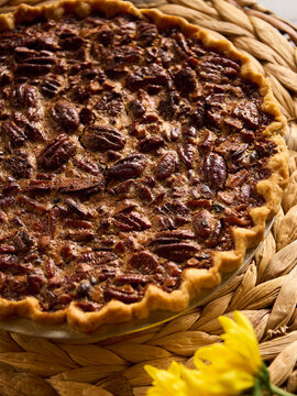 Thanksgiving dinner roasted pecan pie dessert