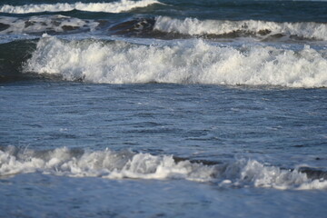 Fototapeta premium ocean coast and waves and sky, 