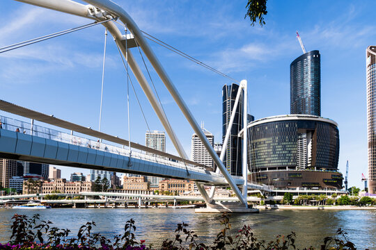 View of Brisbane City and Neville Bonner Bridge