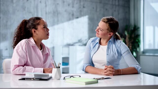 Conversation with Teacher In Private English Class