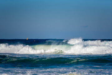 엄청난 파도의 힘