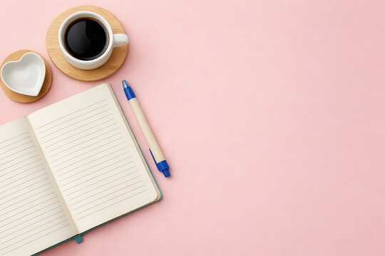 Taccuino aperto con penna e tazza di caff&egrave; su sfondo chiaro. Generative AI
