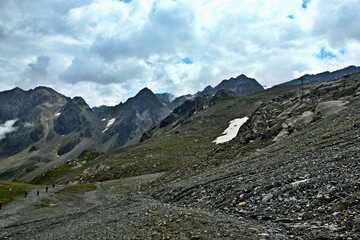 Austrian Alps - view of the way down from the Stubai Glacier to the Dresdner H&uuml;tte