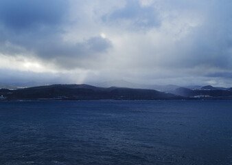 Fototapeta premium Sky over Gran Canaria, cloud cover with gaps, rays of sunshine