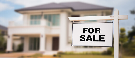 Fototapeta premium Modern House for Sale with Real Estate Sign 