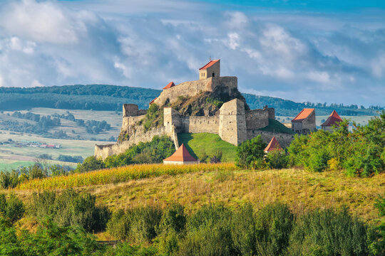 die Repser Burg in Rupea, Rum&auml;nien - the old famous castle in Rupea