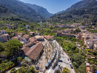 S&oacute;ller train station with the train arriving to the town, S&oacute;ller, Natural area of the Serra de Tramuntana., Mallorca, Balearic Islands, Spain