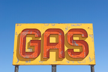 Gas