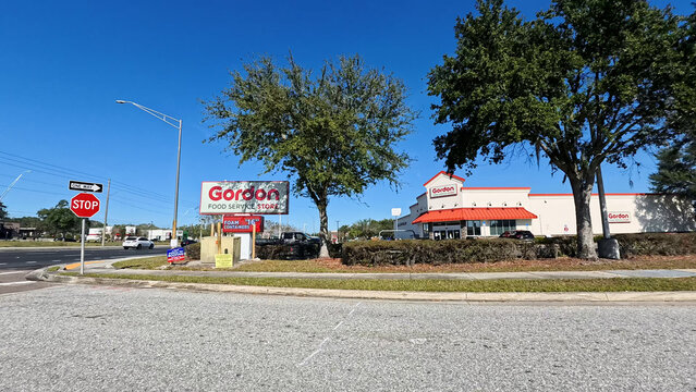 Lakeland Florida Gordon Food service station