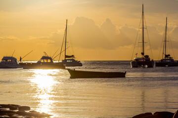 &Icirc;le Maurice, coucher de soleil au Bain-Boeuf