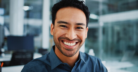 Obraz premium Happy businessman, portrait and web designer with pride in office for career change or development. Man, employee or developer with smile for job growth, improvement or opportunity in workplace