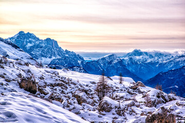 dolomiti panorama invernale, innevato