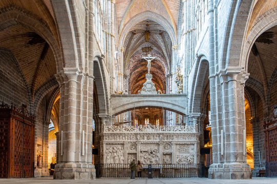 Cathedral of Avila main nave with the plateresque retrochoir decorated with reliefs scenes from the childhood of Jesus, inside view.