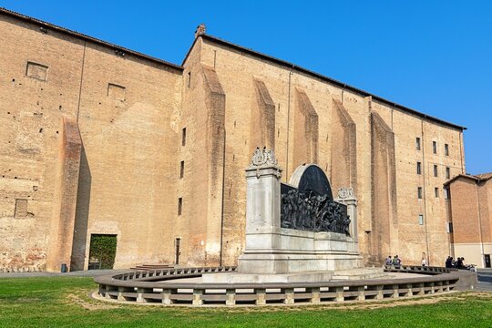 parma, italien - ara del monumento a giuseppe verdi