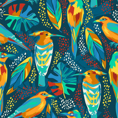 Seamless pattern with birds and tropical leaves on dark blue background. Colorful European bee-eater, hoopoe bird, golden oriole and monstera leaves.Vector botanical pattern.
