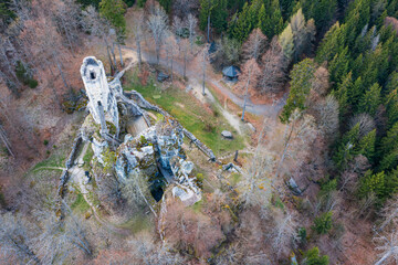 Bird's-eye view of the Wei&szlig;enstein Castle ruins, located in the middle of the forest.